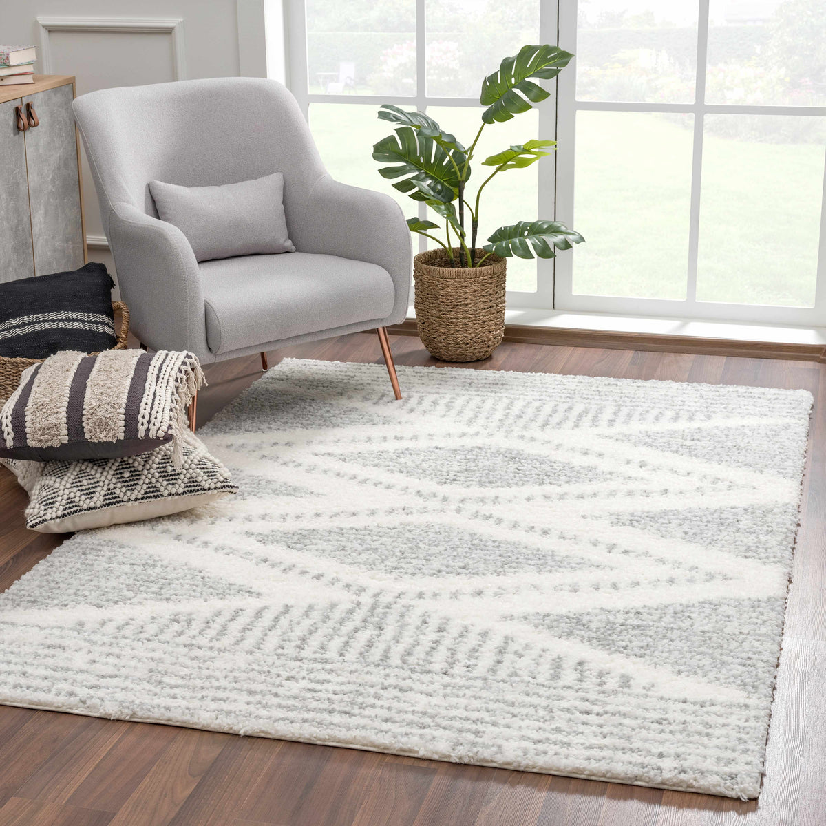 Arden Elara Gray & Cream Shag Rug