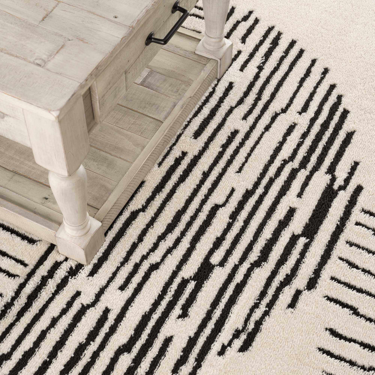 Mahsa Area Rug