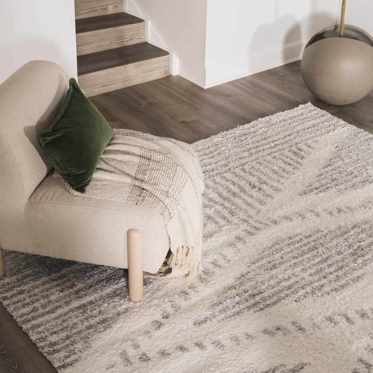 Arden Elara Gray & Cream Shag Rug