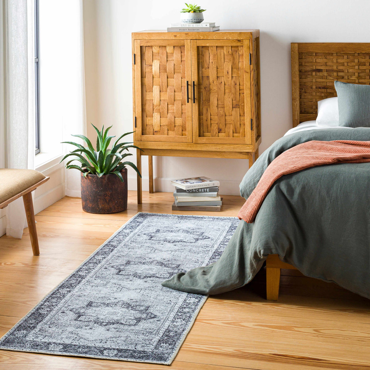 Kyan Washable Runner / Area Rug