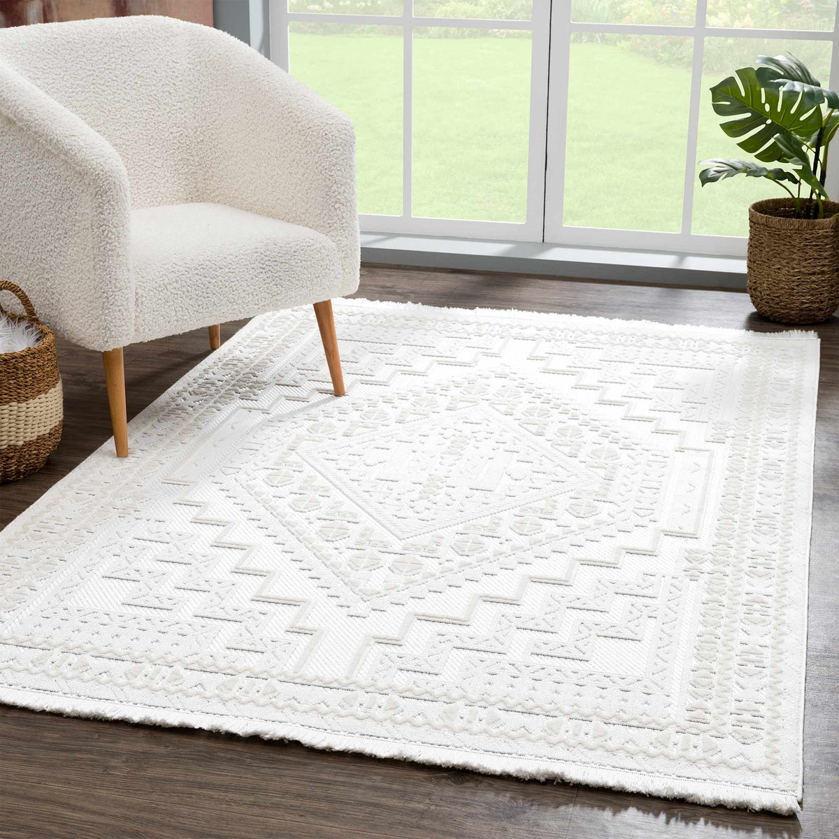 Ivory Alya 3D Medallion Fringe @Area Rug - Clearance
