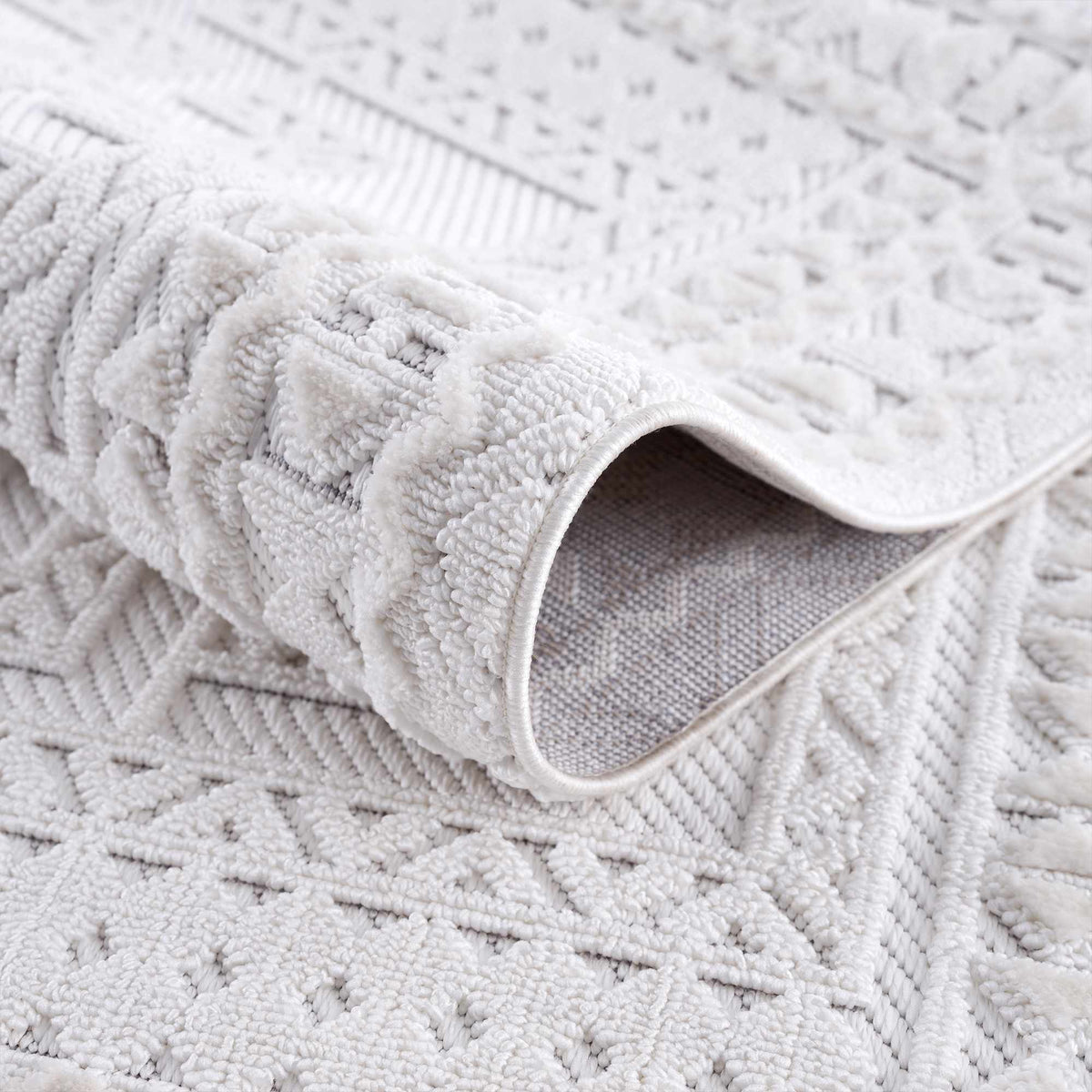 Ivory Alya 3D Medallion Fringe @Area Rug - Clearance