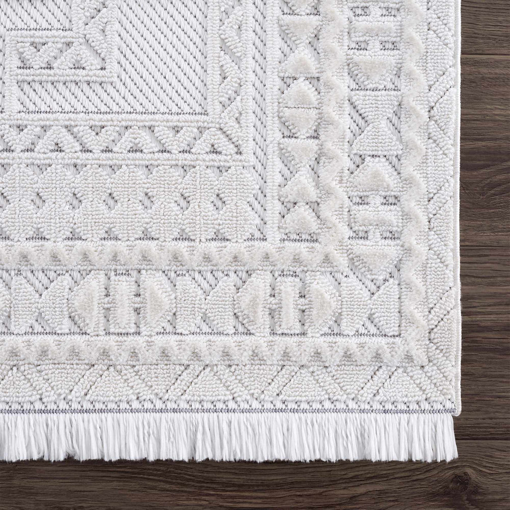 Ivory Alya 3D Medallion Fringe @Area Rug - Clearance