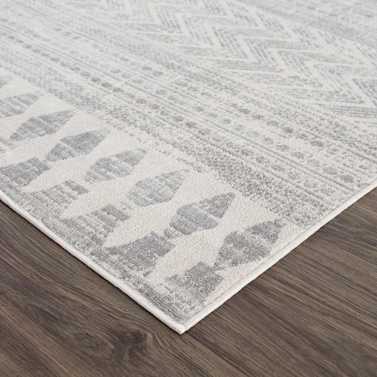 Chinnor Area Rug
